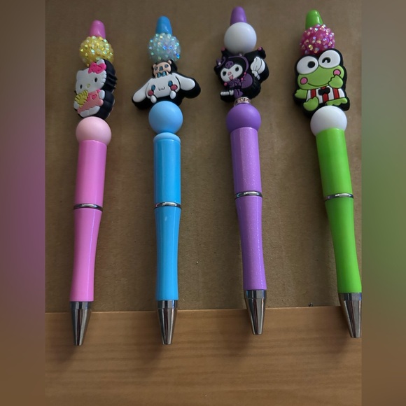 Hello kitty and friends handcrafted pens (pick one) - Picture 5 of 6